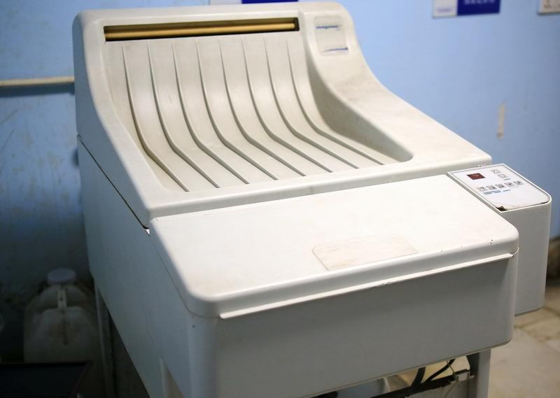 德國布魯泰克自動(dòng)洗片機(jī)