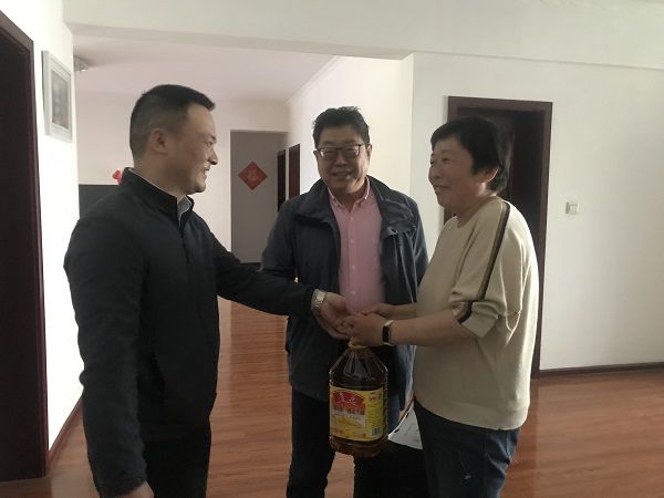 “五一”暖心慰問(wèn)  弘揚(yáng)工匠精神