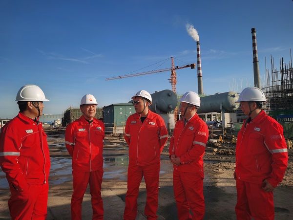 公司黨委書(shū)記一行下基層進(jìn)行主題教育宣講